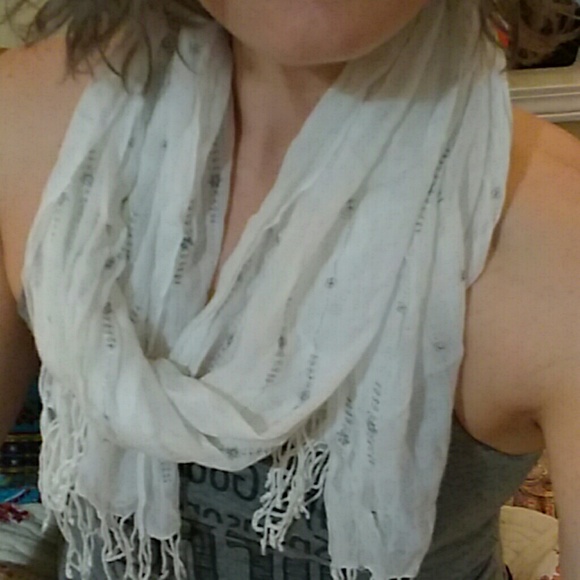 Scarf bundle - Picture 3 of 4